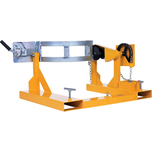 Porte-baril pour chariot &agrave; fourche, Pour 55 gal. US (45,8 gal imp&eacute;rial) TGS INDUSTRIEL