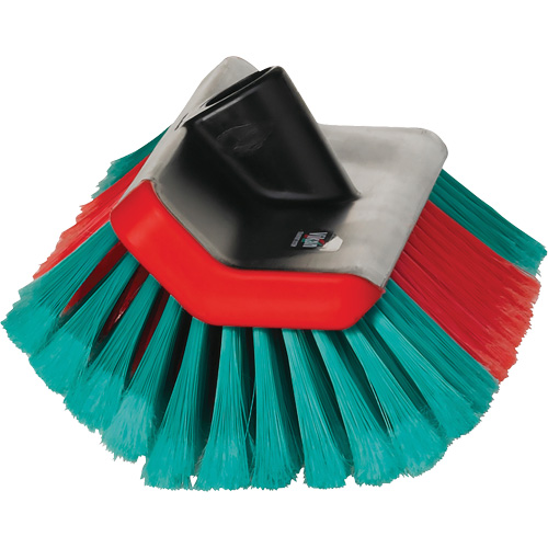 Brosse &agrave; alimentation en eau pour nettoyage des parties hautes et basses des v&eacute;hicules de la s&eacute;rie Transport TGS INDUSTRIEL