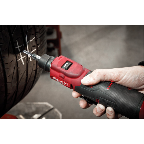 Ponceuse de pneus &agrave; basse vitesse M12 Fuel TGS INDUSTRIEL