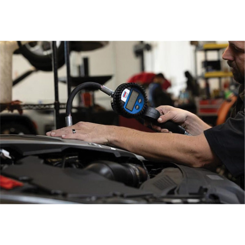 D&eacute;bitm&egrave;tre &eacute;lectronique de lubrifiant avec rallonge flexible &agrave; 90° TGS INDUSTRIEL