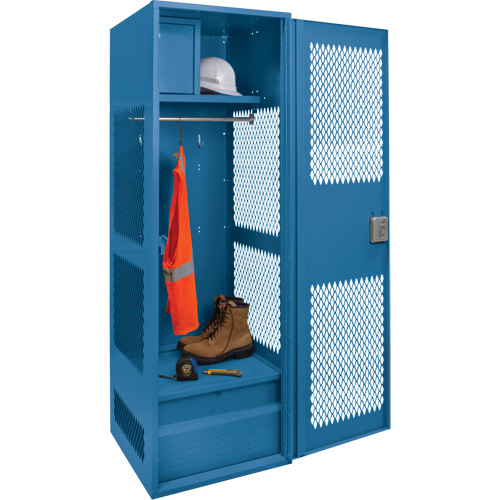 Casier pour &eacute;quipement avec porte, Acier, 24" la x 24" p x 72" h, Bleu fonc&eacute; TGS INDUSTRIEL