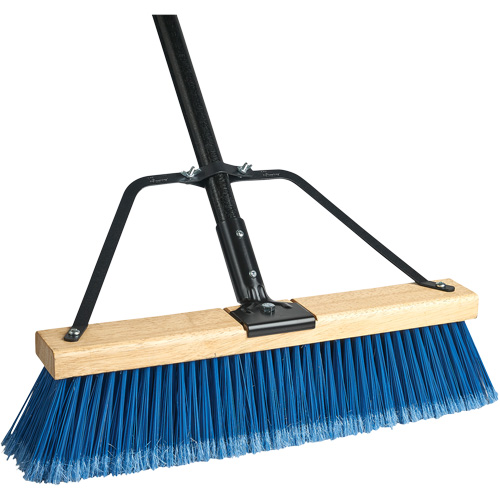 Balai-brosse &agrave; manche renforc&eacute; Ryno, 36", Fin, Soies PVC TGS INDUSTRIEL