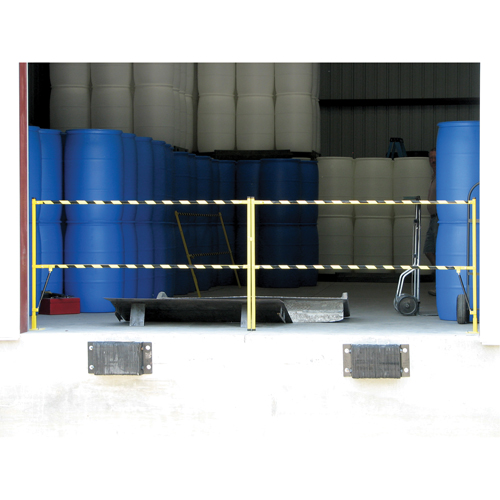 Barri&egrave;re &agrave; bascule de s&eacute;curit&eacute;, Simple, 6' lo x 42-5/8" h d&eacute;ploy&eacute; TGS INDUSTRIEL