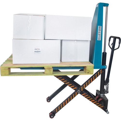 L&egrave;ve-palette manuel &agrave; ciseaux, 45-1/4" lo x 27" la, Acier, Capacit&eacute; de 3300 lb TGS INDUSTRIEL