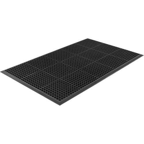 Tapis de s&eacute;rie Competitor, &agrave; fentes, 3' x 5' x 7/8", Noir, Caoutchouc naturel TGS INDUSTRIEL