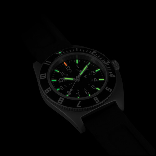 Montre Steel Navigator sur ensemble bracelet en caoutchouc noir de trois morceaux, Num&eacute;rique, &agrave; piles, 41 mm, Noir TGS INDUSTRIEL