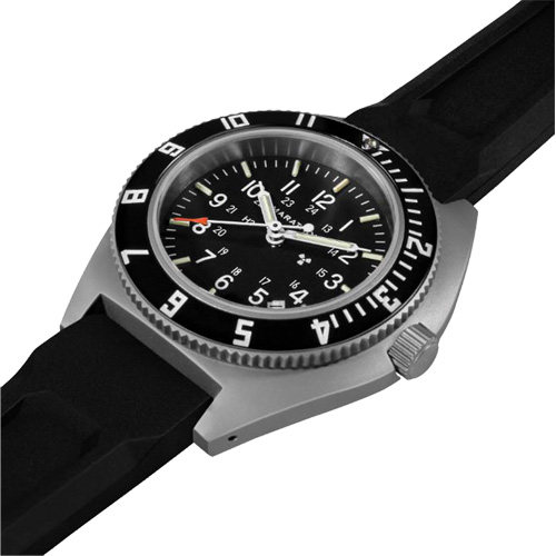 Montre Steel Navigator avec date sur ensemble bracelet en caoutchouc noir de trois morceaux, Num&eacute;rique, &agrave; piles, 41 mm, Noir TGS INDUSTRIEL