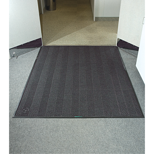 WaterHog&reg; Max Herringbone Classic Mat, Wiper/Scraper, 6' x 6' x 3/8", Grey Ash TGS INDUSTRIEL