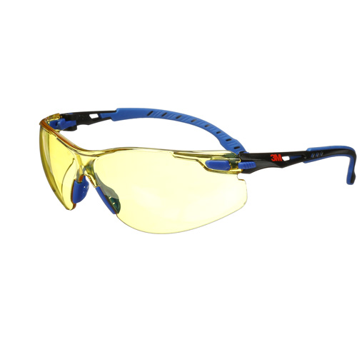 Lunettes de s&eacute;curit&eacute; Solus avec lentilles Scotchgard, Lentille Ambr&eacute;e, Antibu&eacute;e, R&eacute;pond ou surpasse la norme CSA Z94.3 TGS INDUSTRIEL