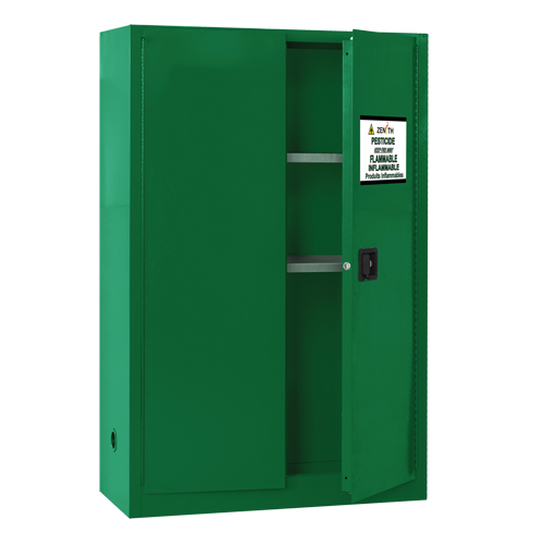 Armoire de rangement pour pesticides, 45 gal., 65" h x 43" l x 18" p TGS INDUSTRIEL