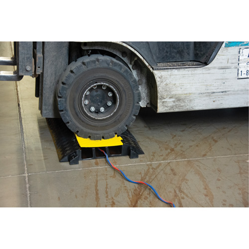 Polyurethane Cable Protector, 3 Channels, 35.43" L x 19.69" W x 3" H TGS INDUSTRIEL