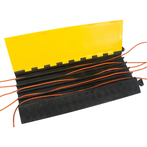 Protecteur de c&acirc;bles en polyur&eacute;thane, 5 canaux, 35,43" lo x 19,69" la x 2" h TGS INDUSTRIEL