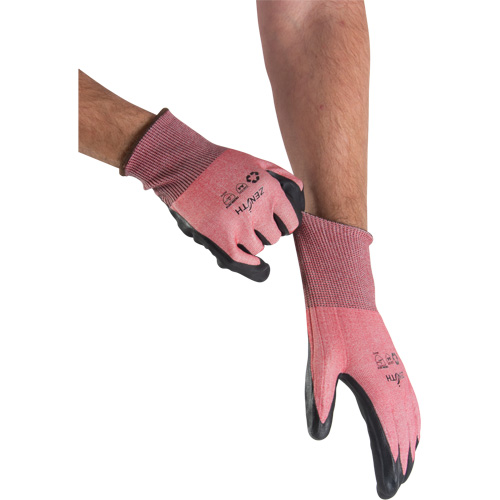 Gants &eacute;cologiques, l&eacute;gers, et r&eacute;sistants &agrave; la coupe, &agrave; haute dext&eacute;rit&eacute;, Taille 7, Calibre 18, Rev&ecirc;tement Mousse de nitrile, Enveloppe en Acier inoxydable/PEHP/rPET, ASTM ANSI niveau A4 TGS INDUSTRIEL