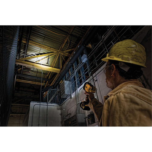 Projecteur &agrave; del pour chantier, DEL, 1000 Lumens, Piles Rechargeable TGS INDUSTRIEL