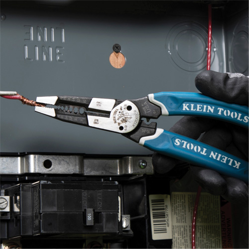 Klein-Kurve&reg; Heavy-Duty Wire Stripper, Cutter & Crimper Multi-Tool, 8-1/4" L, 8 - 20 AWG TGS INDUSTRIEL