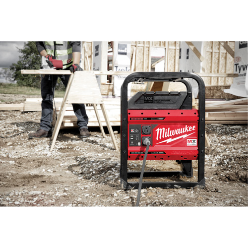 Bloc d'alimentation MX Fuel Carry-On, 1800 W/3600 W, Lithium-ion, 20-4/5" ha x 12" la x 15" p x 49,7 lb TGS INDUSTRIEL