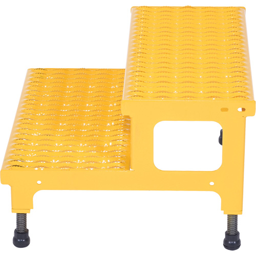 Plate-forme ajustable Step-Mate, 2 marche(s), 23-13/16" la x 22-7/8" lo x 15-1/4" h, Capacit&eacute; 500 lb TGS INDUSTRIEL