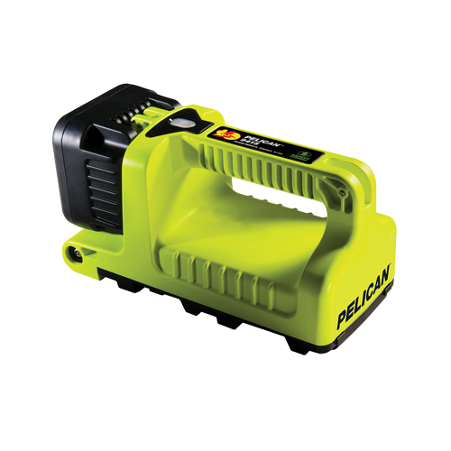 Lantern, LED, 588 Lumens, C Batteries TGS INDUSTRIEL
