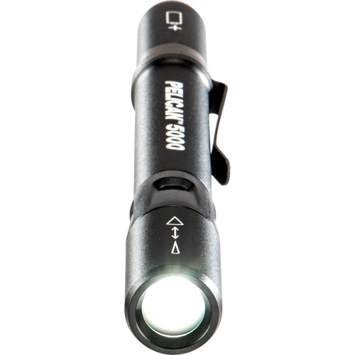 Lampe de poche, DEL, 202 lumens, Piles AAA TGS INDUSTRIEL