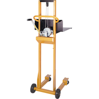 Empileur &agrave; plateforme Easy-Lift, M&eacute;canisme Treuil manuel, Capacit&eacute; de 500 lb, Levage max de 52" TGS INDUSTRIEL