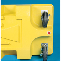 Chariots Poly-Spillcart, 66,5" lo x 29" la x 43,9" h, Cap. de d&eacute;versement 57 gal. US TGS INDUSTRIEL