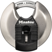 Cadenas prot&eacute;g&eacute; Magnum, Argent, Cl&eacute;s diff&eacute;rentes, Acier tremp&eacute;, Largeur de 2-3/4" TGS INDUSTRIEL