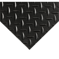Tapis Diamond-Plate pour tableau de contr&ocirc;le no 701, 2' la x 10' lo, 1/4" &eacute;paisseur, Noir, PVC TGS INDUSTRIEL
