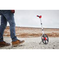 Roue &agrave; mesurer num&eacute;rique, 12"/30 cm, Gamme de 10 000' TGS INDUSTRIEL